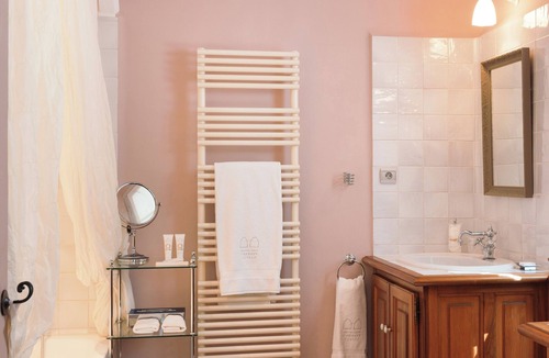 Les Censies Hotel | Hostellerie de l'Abbaye de La Celle
