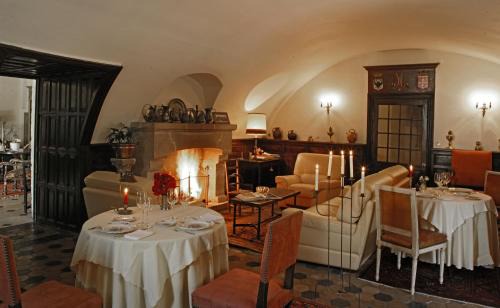 Condat-sur-Vezere Hotel | Hostellerie de la Commanderie