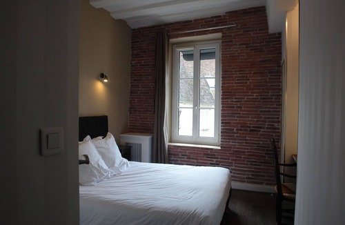 Senlis Hotel | Hostellerie de la Porte Bellon