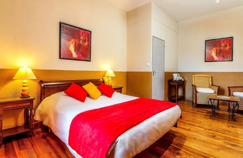 Lagrasse House | Hostellerie des Corbières