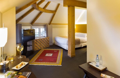 Baume-les-Dames Hotel | Hostellerie du Château d'As