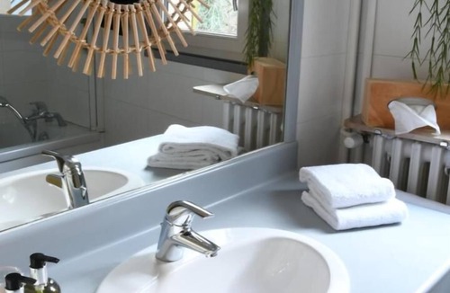 Avallon Hotel | Hostellerie du Moulin des Ruats