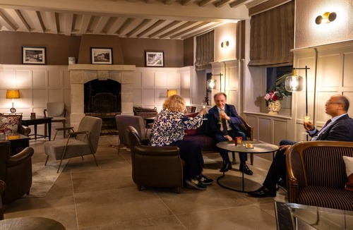 Royallieu Village Hotel | Hostellerie Du Royal Lieu