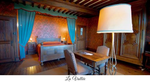 Perouges Hotel | Hostellerie du Vieux Pérouges