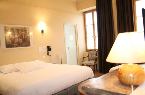 Saint-Germain-du-Bois Hotel | Hostellerie Bressane