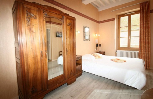 Saint-Germain-du-Bois Hotel | Hostellerie Bressane