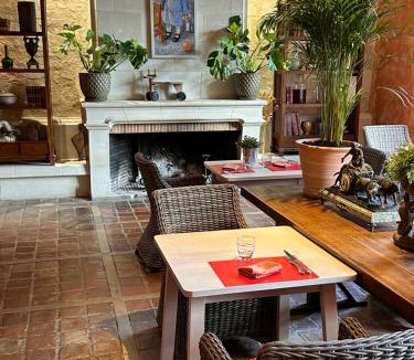 Sainte-Maure-de-Touraine Hotel | Hostellerie Les Hauts De Sainte Maure