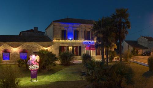 Couqueques Hotel | Hostellerie Le Rococo - Couquèques