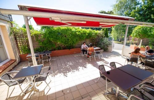 Beauvais Hotel | Hostellerie Saint Vincent Beauvais Aeroport