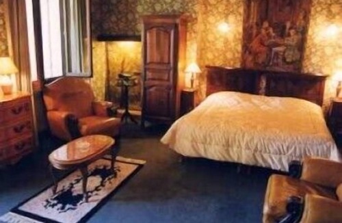 Replonges Hotel | Hostellerie Sarrasine