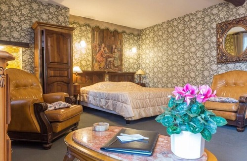 Replonges Hotel | Hostellerie Sarrasine
