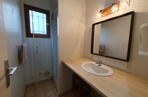 Noaillan Bed & Breakfast | Hosting for professionals