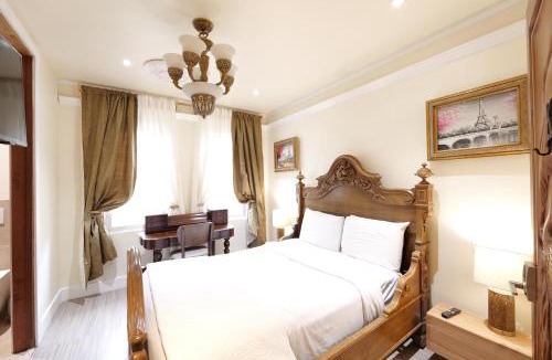 San Rafael House | Hosting Peace home