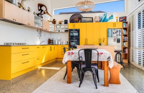 Whitianga House | Hosts on the Coast All Decked Out