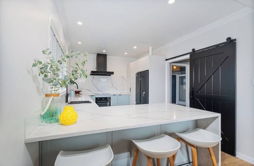 Whitianga House | Hosts on the Coast Blue Water Breeze