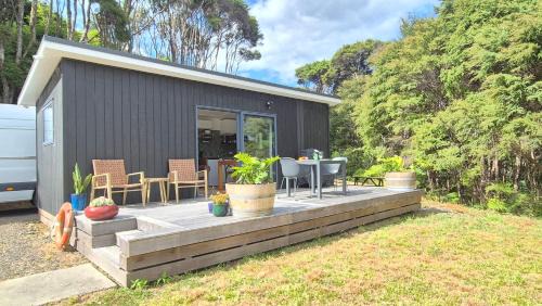 Whitianga House | Hosts on the Coast Fernhaven Cabin