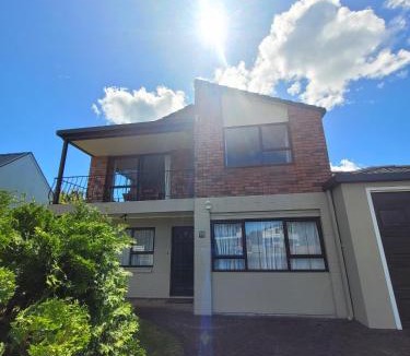 Whitianga House | Hosts on the Coast - Home by the Sea