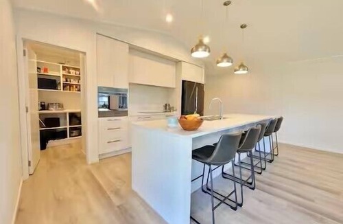 Whitianga House | Hosts on the Coast Jackman Satisfaction