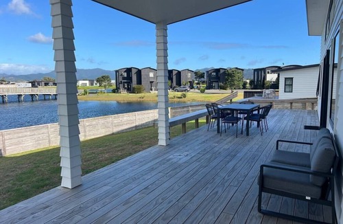 Matarangi House | Hosts on the Coast Lake View
