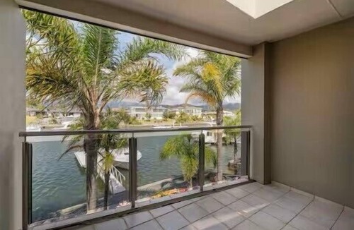 Whitianga House | Hosts on the Coast Pelicans Coastal Perch