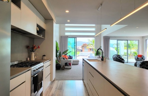 Whitianga House | Hosts on the Coast Skippers Landing