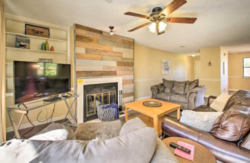 Lake Hamilton Apartment | Hot Springs Condo on Lake Hamilton with Resort Perks