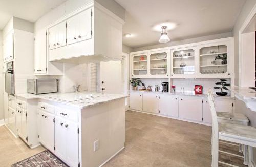 Hot Springs House | Hot Springs Home: Walk to Oaklawn!