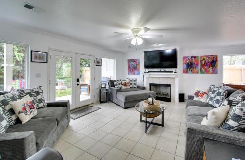 Hot Springs House | Hot Springs Retreat w/Fireplace on Lake!