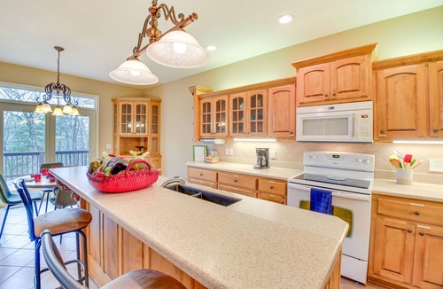 Hot Springs Village House | Hot Springs Village Getaway: Golf, Hike, Bike!