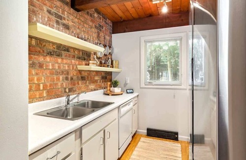 Stowe Area Condo | Hot Toddy: Cozy Fireplace | Stylish | Convenient