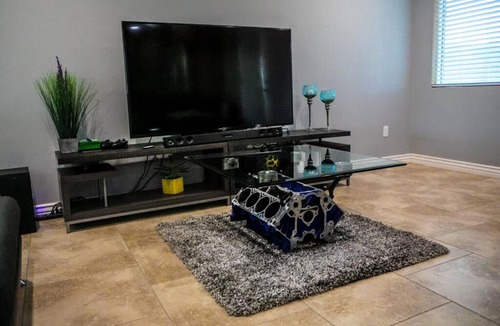 Scottsdale Estates Four House | Hot Tub! 10Beds! Old Town Scottsdale Stays