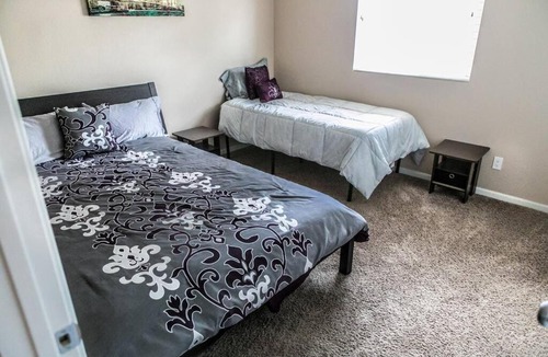 Scottsdale Estates Four House | Hot Tub! 10Beds! Old Town Scottsdale Stays