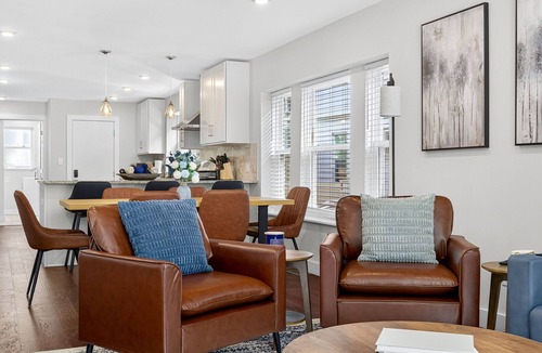 Somerville House | Hot Tub 3BR Somerville: Parking, Fire Pit, Near T
