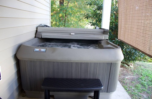 Walnut Creek House | Hot Tub|Arcade Games|Newly Renovated!