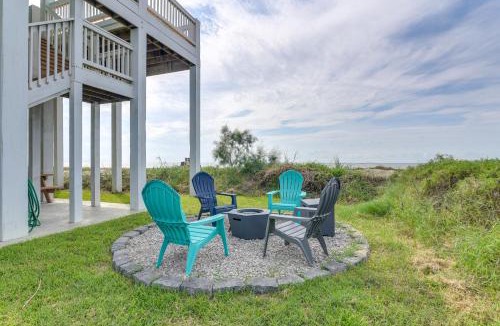 Gilchrist House | Hot Tub, Beach Access! Bay-View Gilchrist Retreat