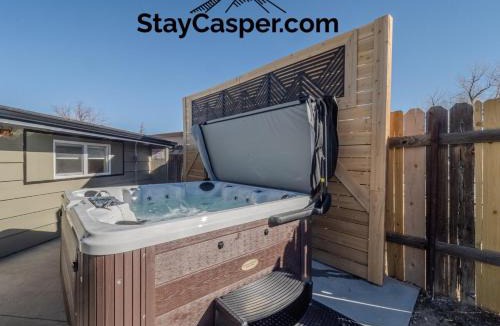 Red Butte House | Hot Tub Big Views Private Lot RV Parking Casper