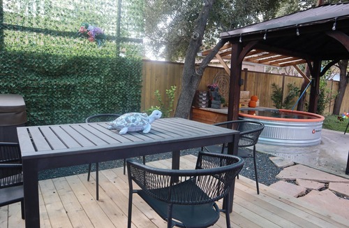 Tobin Hill House | Hot tub, Cowboy Pool-Near River Walk, Pearl Dist.