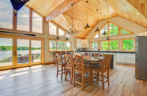 Wellesley Island Cottage | Hot Tub & Dock: Waterfront Wellesley Island Home!