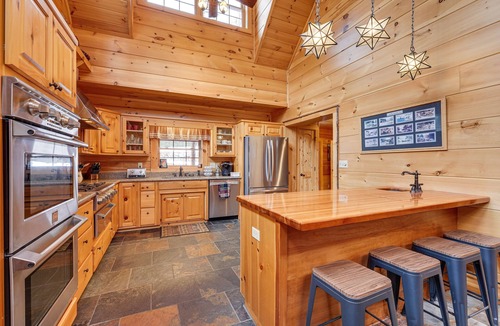 Town of Webb Cabin | Hot Tub & Dock: Waterfront Cabin in Old Forge!
