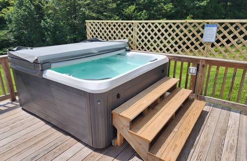 New Kingston House | Hot tub + EV charger