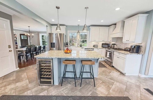 Novelty House | Hot Tub Fenced Yard Perfect Family Retreat Near Chagrin Falls