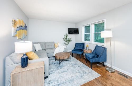 Southeast Raleigh House | Hot Tub Fire Pit 4BR Oasis