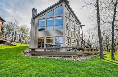 Gravois Mills House | Hot Tub, Fire Pit, Awesome Loft & Amazing Views!