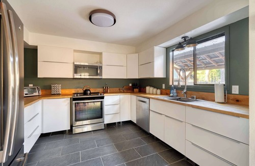 Brightwood House | Hot Tub Fire Pit Arcade Mt Hood Escape