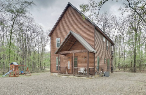Broken Bow Cottage | Hot Tub & Fire Pit: Broken Bow Retreat!