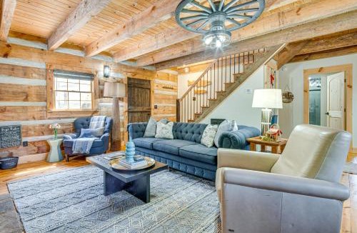 Cherokee House | Hot Tub, Fire Pit & Creek Access: Whittier Cabin!