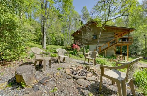 Cherokee House | Hot Tub & Fire Pit! Creekfront Bryson City Cabin