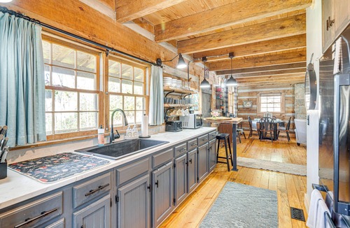 Cherokee Cottage | Hot Tub, Fire Pit & Creek Access: Whittier Cabin!