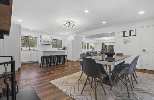 Loves Park House | Hot Tub - Fire Pit - Game Room - King Suite - Pets
