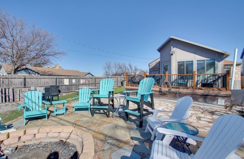 Lawton Cottage | Hot Tub, Fire Pit & Grill: Stone Cottage in Lawton